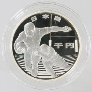 ラグビーW杯 1000円銀貨の表面