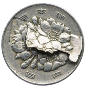 桜100円白銅貨メクレエラー