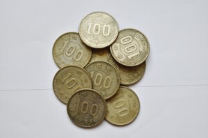 特年の100円銀貨