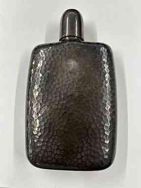 銀製スキットル